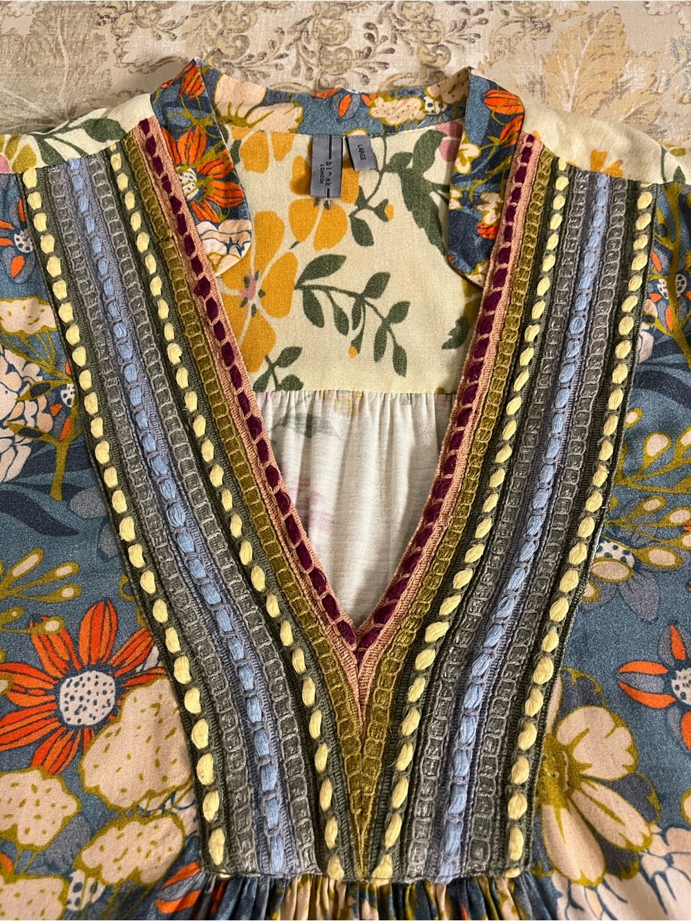bl^nk London Colorful Bohemian Floral Puff Sleeve Peasant Top. Size Large - Picture 4 of 8